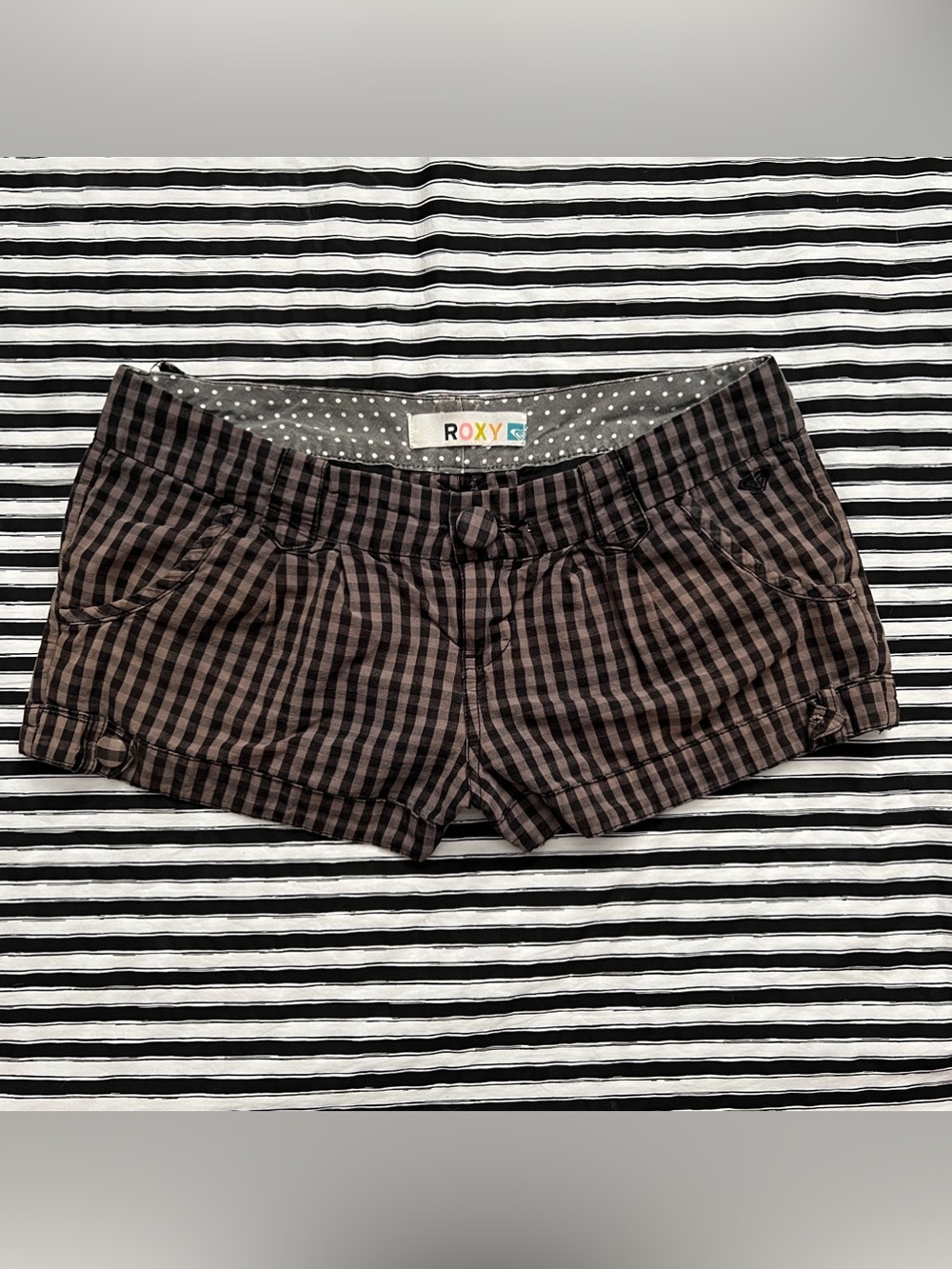 Y2K vintage low rise Roxy plaid shorts